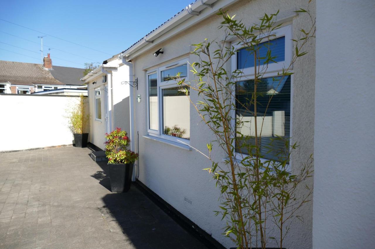 Magnolia Self Contained Suites Coalpit Heath Exterior foto